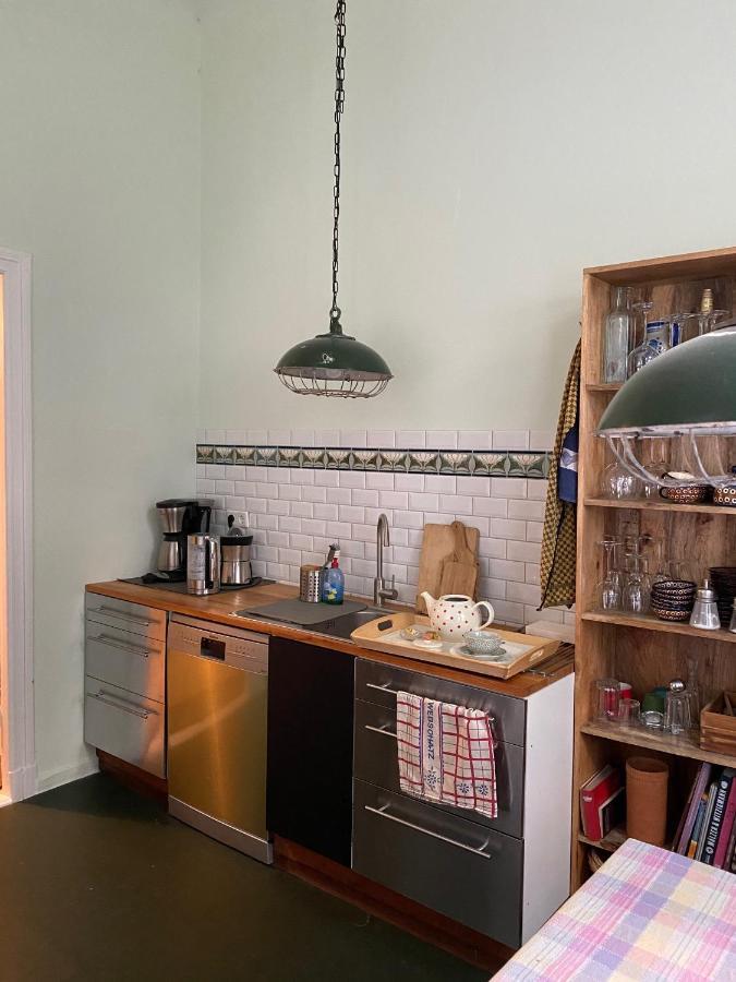 Fewo Gruene Mommsenstrasse - Bei Becker Klingeln Apartment Берлин Екстериор снимка