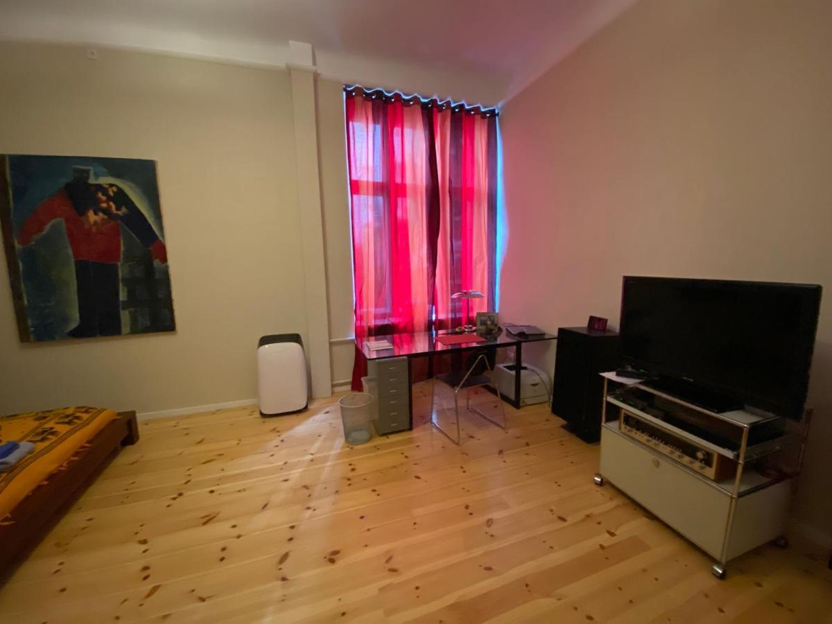 Fewo Gruene Mommsenstrasse - Bei Becker Klingeln Apartment Берлин Екстериор снимка